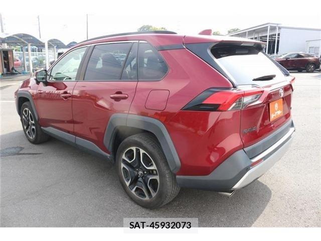 Toyota RAV4 2019-04 8628625-14