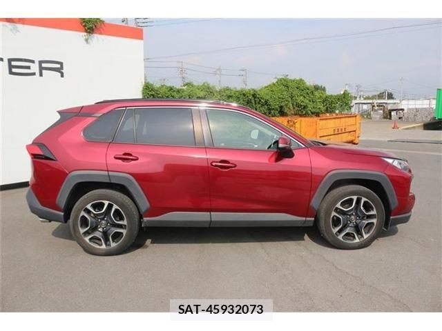 Toyota RAV4 2019-04 8628625-16