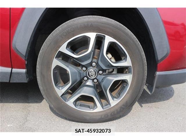 Toyota RAV4 2019-04 8628625-18