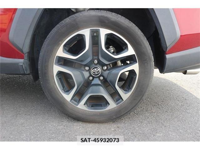 Toyota RAV4 2019-04 8628625-20
