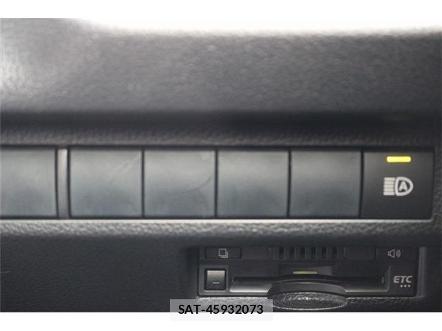 Toyota RAV4 2019-04 8628625-2