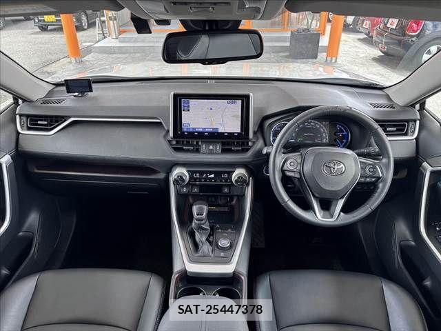 Toyota RAV4 2019-07 8628628-1
