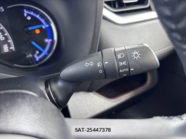Toyota RAV4 2019-07 8628628-26
