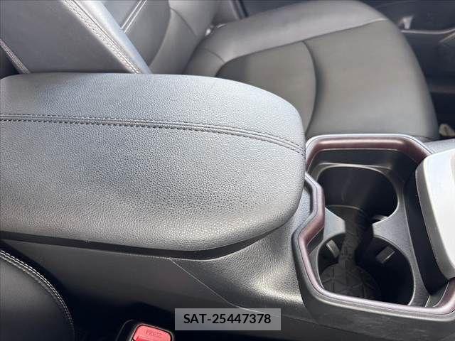 Toyota RAV4 2019-07 8628628-28