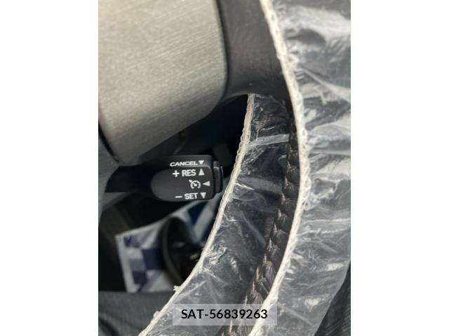 Toyota RAV4 2010-08 8661241-15