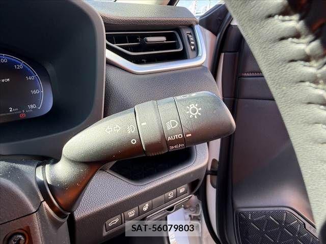 Toyota RAV4 2024-03 8666811-24