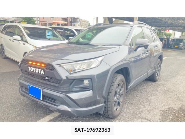 Toyota RAV4 2021-04 8661243-0
