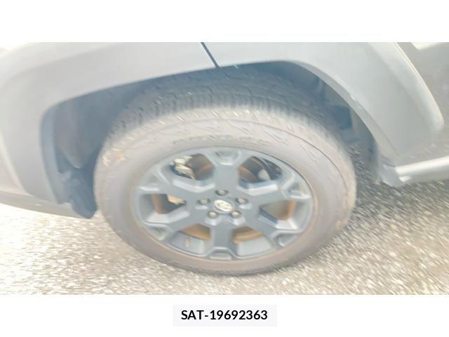 Toyota RAV4 2021-04 8661243-7