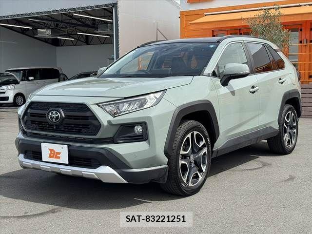 Toyota RAV4 2021-06 8666812-9
