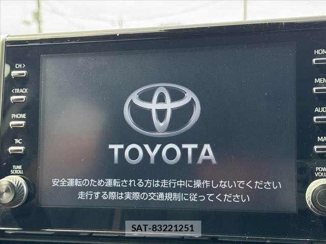 Toyota RAV4 2021-06 8666812-2