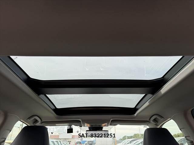 Toyota RAV4 2021-06 8666812-4