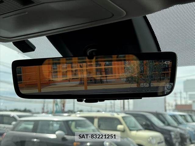 Toyota RAV4 2021-06 8666812-5