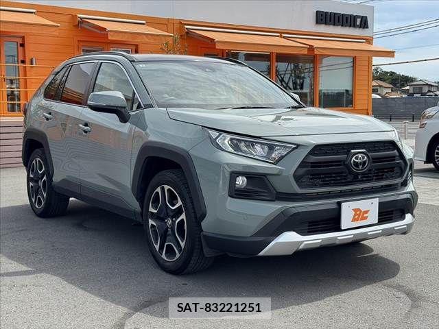 Toyota RAV4 2021-06 8666812-7
