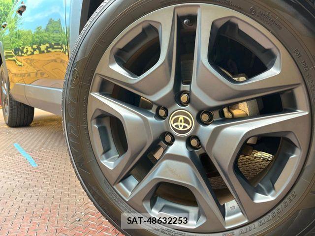 Toyota RAV4 2022-12 8661236-12