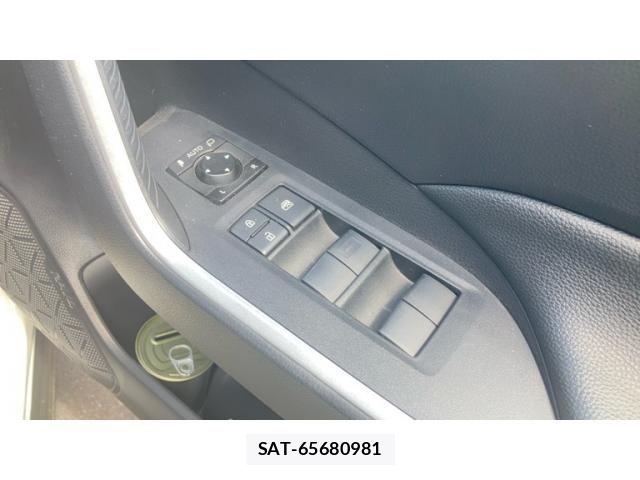Toyota RAV4 2021-10 8661242-15