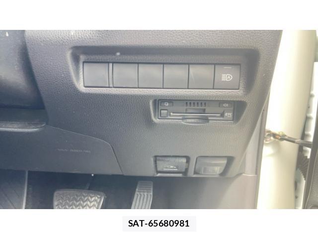 Toyota RAV4 2021-10 8661242-16