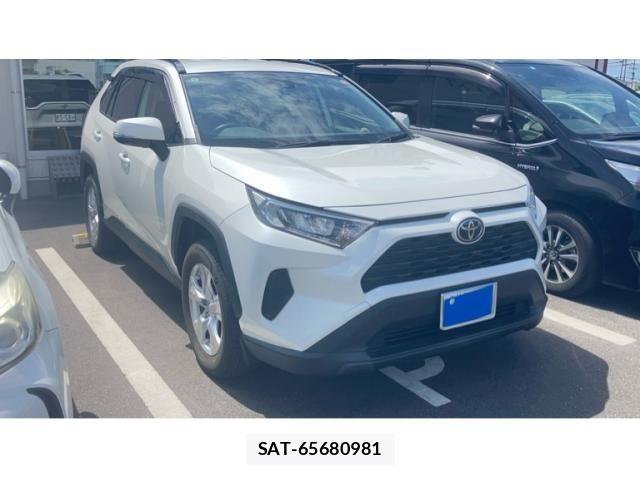 Toyota RAV4 2021-10 8661242-1