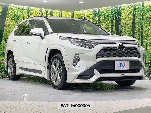 Toyota RAV4 2020-01 8666814-16