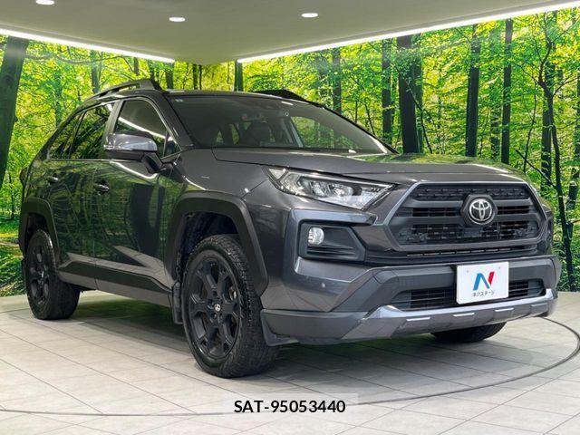 Toyota RAV4 2021-08 8661234-15