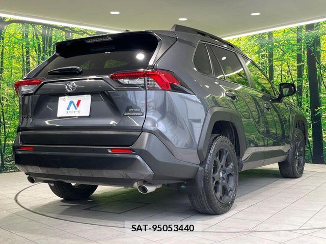Toyota RAV4 2021-08 8661234-16