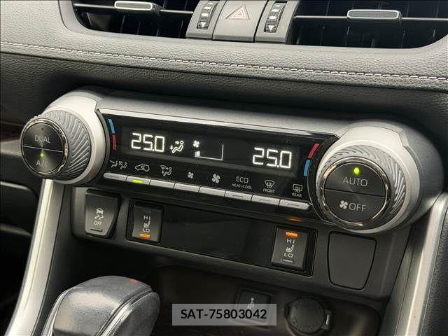 Toyota RAV4 2021-09 8661238-12