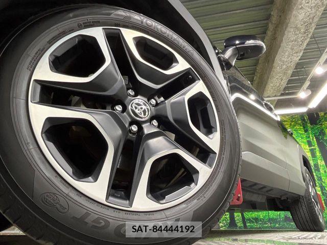 Toyota RAV4 2021-08 8661237-12