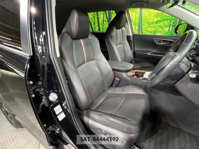 Toyota RAV4 2021-08 8661237-7