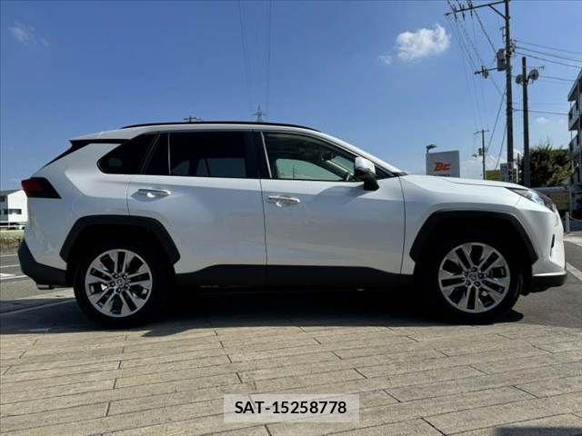 Toyota RAV4 2023-09 8661232-11