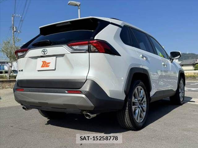 Toyota RAV4 2023-09 8661232-14