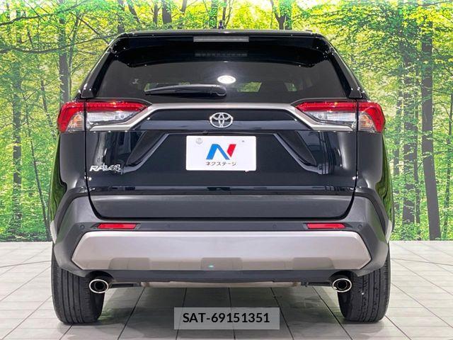 Toyota RAV4 2022-06 8661239-17