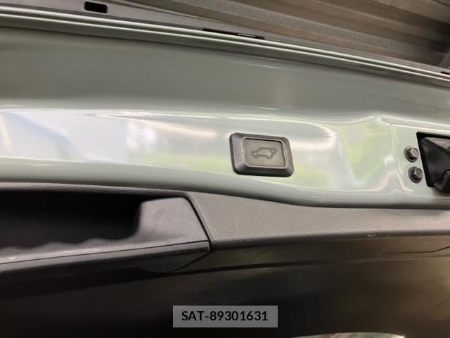 Toyota RAV4 2019-06 8661240-10