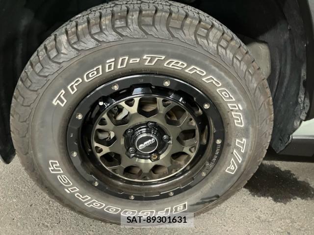 Toyota RAV4 2019-06 8661240-6