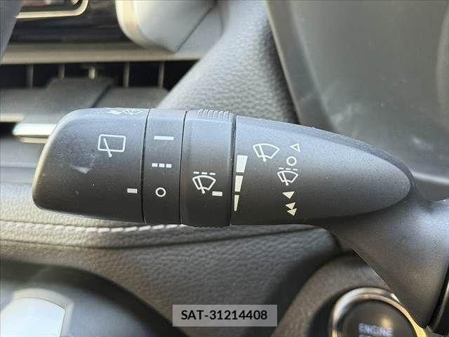 Toyota RAV4 2019-11 8666818-26