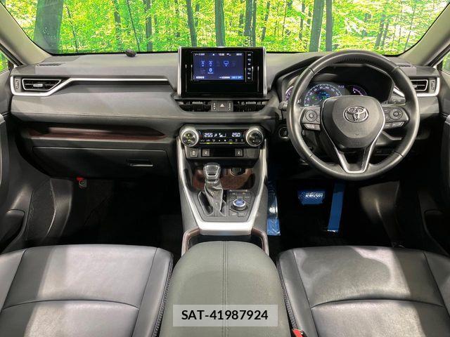 Toyota RAV4 2019-11 8666813-1