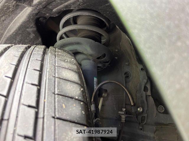 Toyota RAV4 2019-11 8666813-19