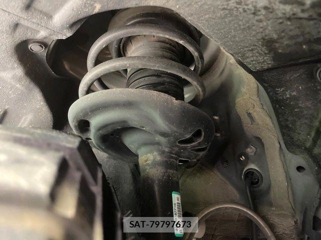 Toyota RAV4 2019-12 8666815-19