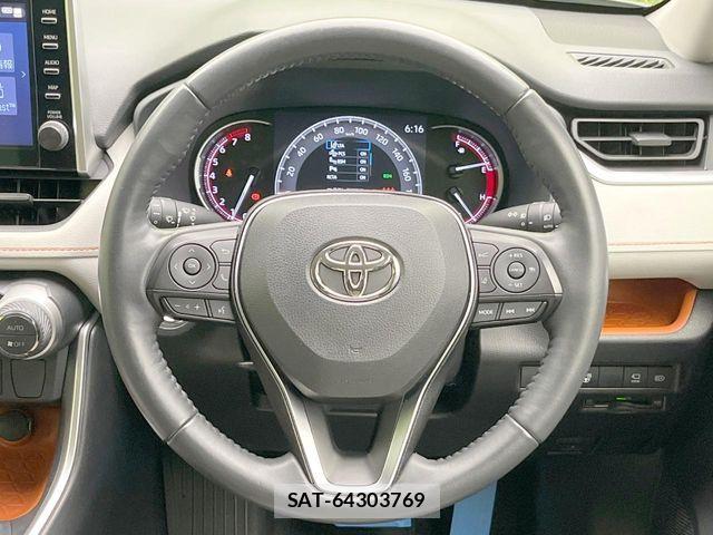 Toyota RAV4 2021-05 8686424-10