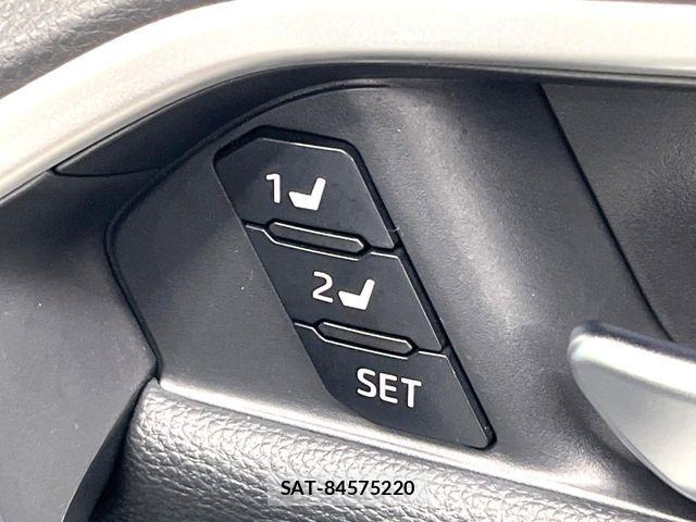 Toyota RAV4 2023-01 8686422-6