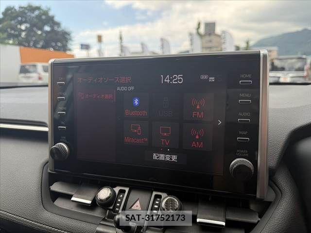 Toyota RAV4 2021-09 8686421-22