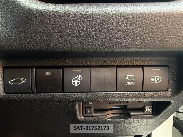 Toyota RAV4 2021-09 8686421-25