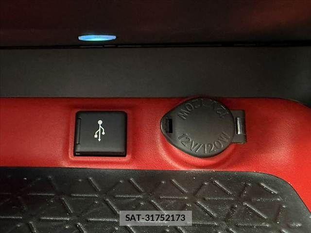 Toyota RAV4 2021-09 8686421-29