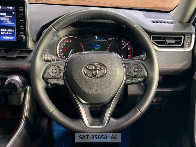 Toyota RAV4 2022-07 8686423-10