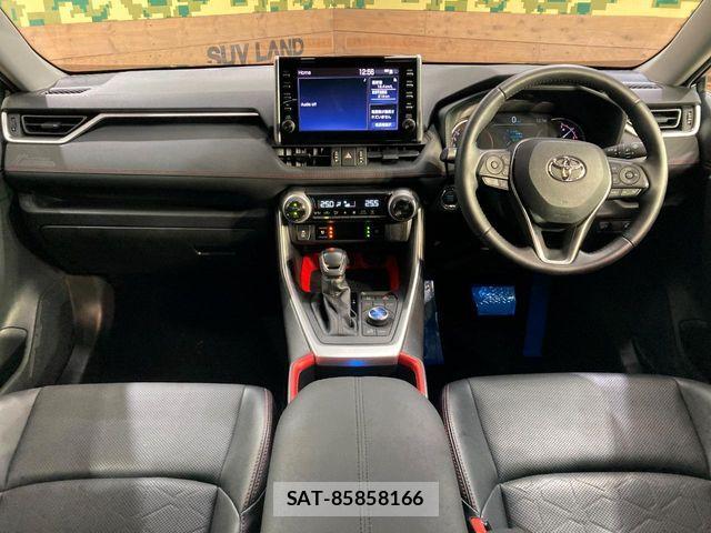 Toyota RAV4 2022-07 8686423-1