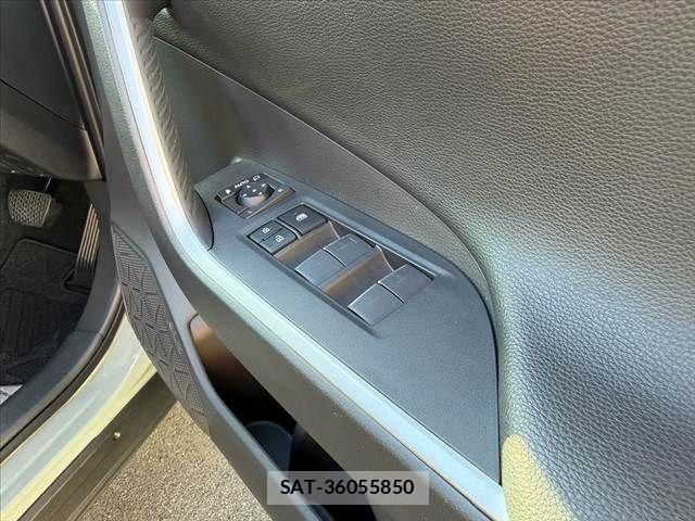 Toyota RAV4 2023-09 8686418-21