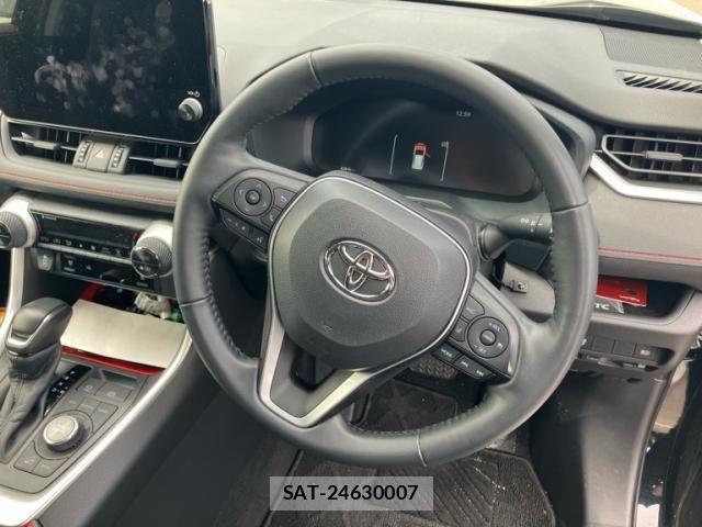 Toyota RAV4 2024-09 8686428-18