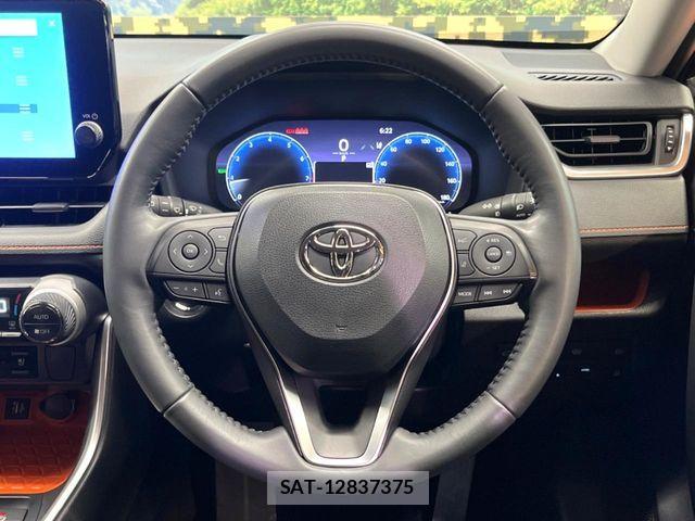 Toyota RAV4 2023-05 8686420-12
