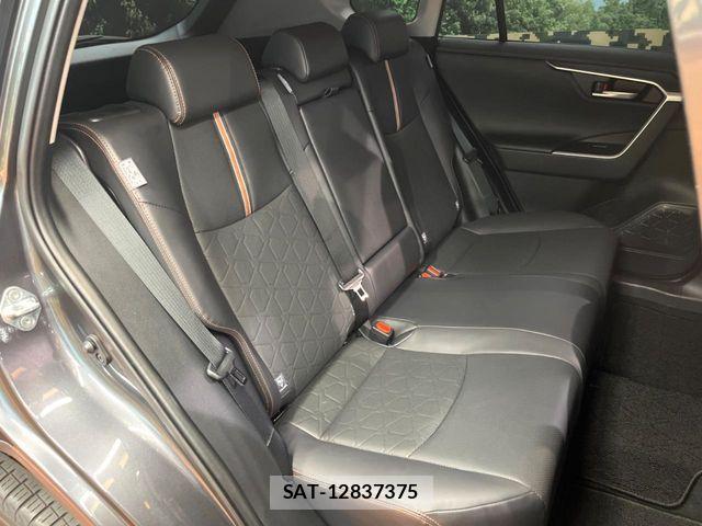 Toyota RAV4 2023-05 8686420-8