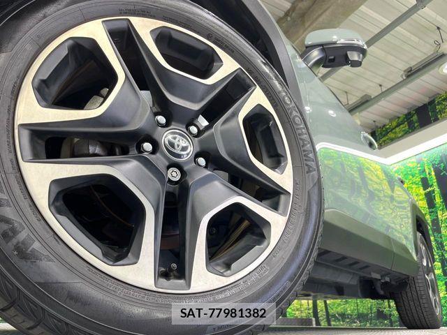 Toyota RAV4 2019-12 8686427-12