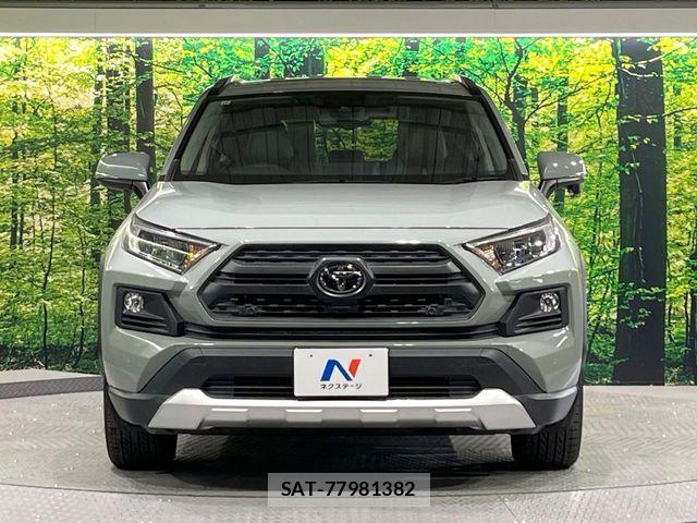 Toyota RAV4 2019-12 8686427-13