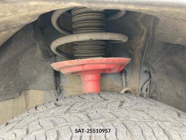 Toyota RAV4 2021-06 8686429-12